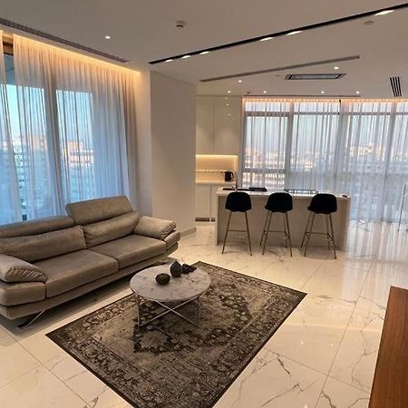 360 Nicosia - 1 Bedroom Luxurious Residence ภายนอก รูปภาพ
